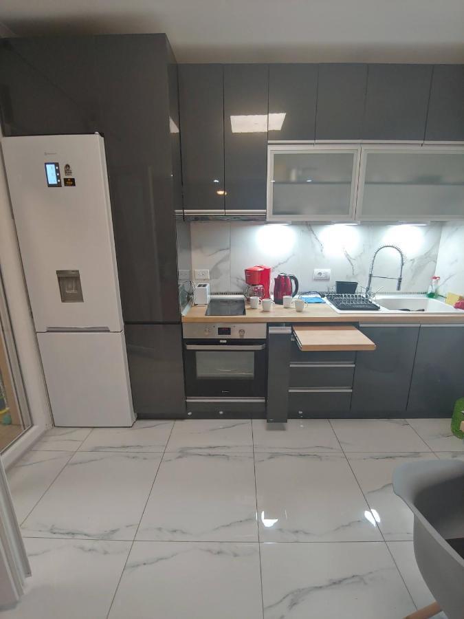 New!90Sqm10Minairport2Bedrooms Thessaloníki Eksteriør bilde